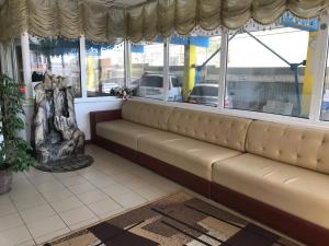 Posezení v ubytování Galian Hotel