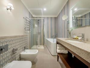Koupelna v ubytování Ratonda Centrum Hotels
