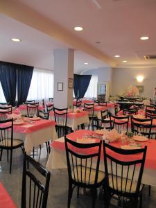 Restaurace v ubytování Hotel Monti