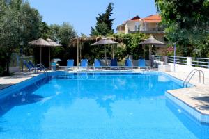 Bazén v ubytování Thassos Hotel nebo v jeho okolí