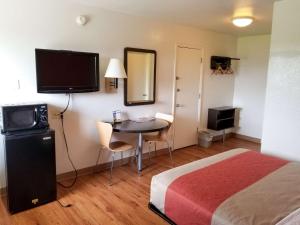 Gallery image of Motel 6-Normal, IL - Bloomington Area in Cardinal Court