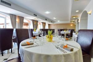 Nápoje v ubytování Hotel Costa d'Oro