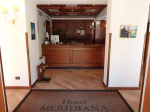 Area lobi atau resepsionis di Hotel Meridiana