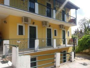 Balkón nebo terasa v ubytování Santas Rooms
