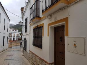 The building in which the holiday home is located