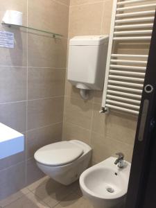 Koupelna v ubytování Hotel Belvedere Spiaggia