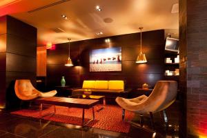 Posezení v ubytování Sanctuary Hotel New York