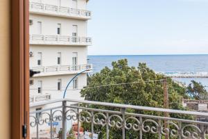 Nespecifikovaný výhled na moře nebo výhled na moře při pohledu z hotelu