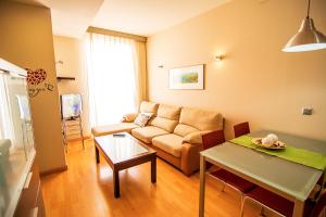 Svetainės erdvė apgyvendinimo įstaigoje Dream Suites & Apartaments Almería