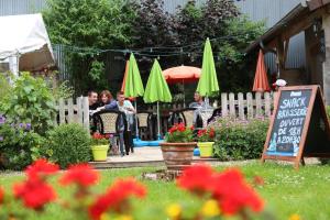 Zahrada ubytování Camping Le Val de Trie