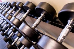Das Fitnesscenter und/oder die Fitnesseinrichtungen in der Unterkunft Gelian Hotel