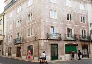 Gallery image of ALTIDO Inviting flat next to Carmo Convent in Lisbon