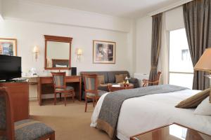 Gallery image of Athens Atrium Hotel & Jacuzzi Suites in Athens