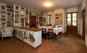 A seating area at B&B Il Quadrifoglio