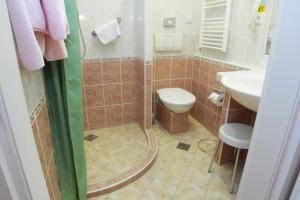 Vannituba majutusasutuses Hotel Pavlov