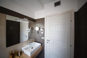 Koupelna v ubytování Bedroom + 7 fotografií