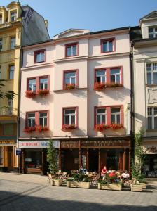 Budova, kde se aparthotel nachází