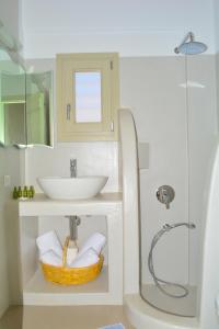 A bathroom at Notos Studios