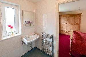 A bathroom at The Wild Atlantic Hideaway