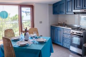 A kitchen or kitchenette at Casa Vacanze "Ro & Se" a Palinuro IT, Bandiera Blu anche per il 2025