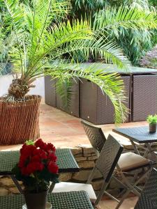 Afbeelding uit fotogalerij van Le Mas d'Olivier in Plan-de-la-Tour