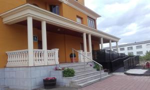 Budynek, w którym mieści się hostel