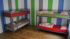 Posteľ alebo postele v izbe v ubytovaní Westend Hostel