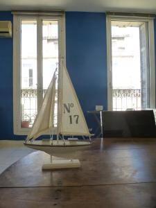 Gallery image of Vieux Port Appartement Maritime de 72m² et balcon in Marseille