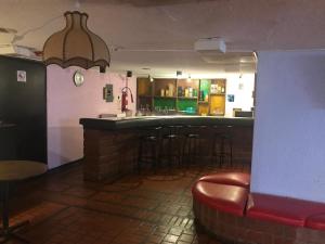 Salone o bar di Hotel Savoy Inn