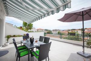 Balkón nebo terasa v ubytování Modern Apartman Pjero