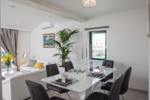 Posezení v ubytování Modern Apartman Pjero