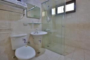 Kamar mandi di Chang Cheng Min Su