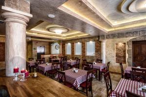 Restauracja lub miejsce do jedzenia w obiekcie Hotel Tatarscy