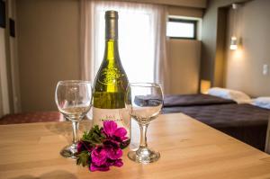 Nápoje v ubytování Nireas Hotel
