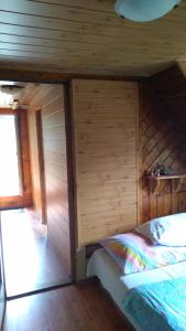 Letto o letti in una camera di Chata u sovicky Malino Brdo