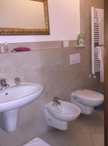 Antica Locanda Montin tesisinde bir banyo