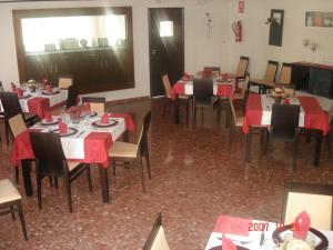Restaurace v ubytování Hostal Millán