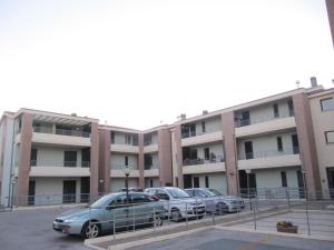 Budova, kde se apartmán nachází + 9 fotografií