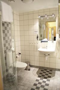 Koupelna v ubytování Hotell Årjäng