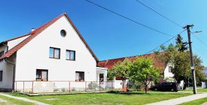 The building in which the homestay is located