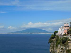 Foto da galeria de Penisola Apartment em Vico Equense