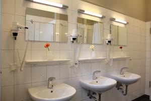 Um banheiro em Grand Hostel Berlin Classic