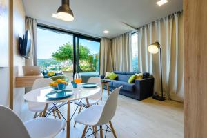 Posedenie v ubytovaní Adriatic Deluxe Apartments
