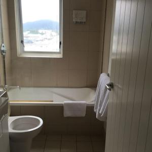 A bathroom at Luxury Apartment in Cairns City