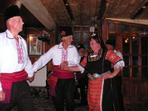 Afbeelding uit fotogalerij van Семеен хотел Калина Family hotel Kalina Говедарци in Govedartsi