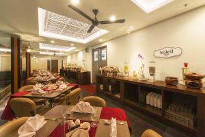 A restaurant or other place to eat at Pranaya Boutique Hotel