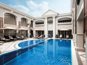Πισίνα στο ή κοντά στο The Langham Hong Kong