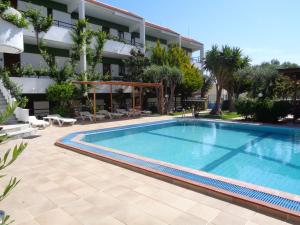 Gallery image of Terinikos Hotel Junior Suites & Apartments in Ialysos