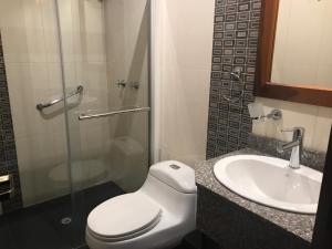 Bagno di Hotel Savoy Inn