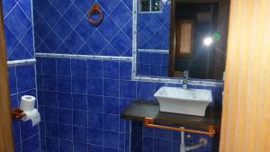 Łazienka w obiekcie Apartamentos Anateresa